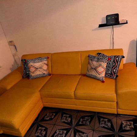 Apartment Міа Warna Zewnętrze zdjęcie