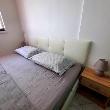 Apartment Міа Warna Zewnętrze zdjęcie