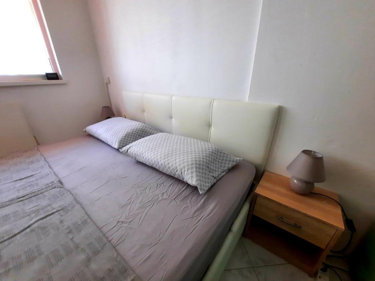 Apartment Міа Warna Zewnętrze zdjęcie