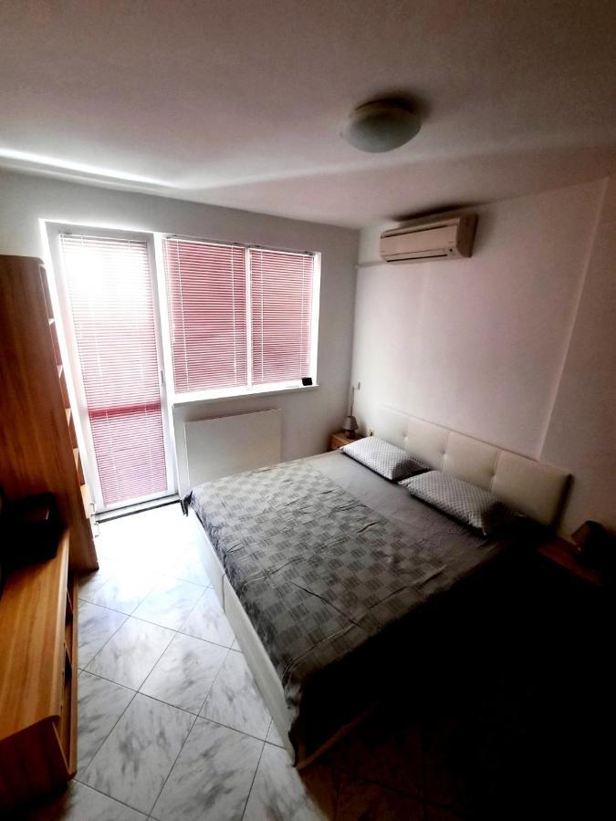 Apartment Міа Warna Zewnętrze zdjęcie