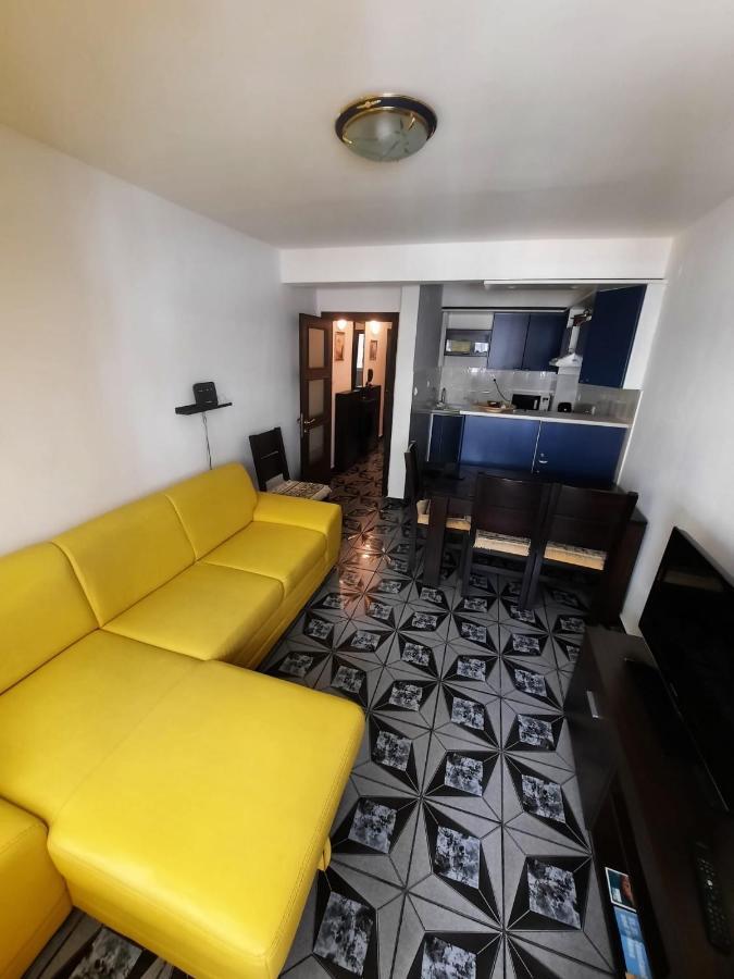 Apartment Міа Warna Zewnętrze zdjęcie